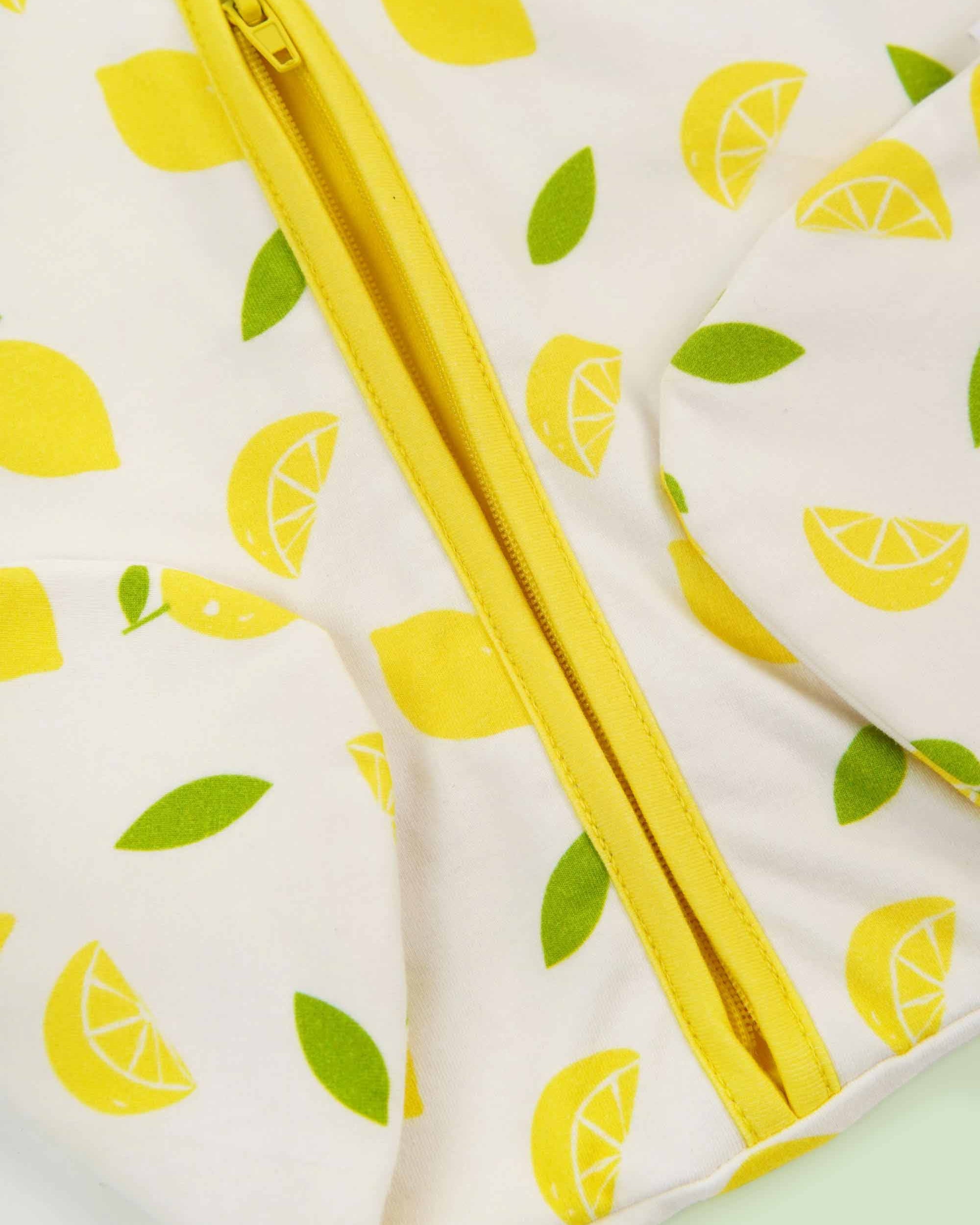 organic cotton sleeping bag lemons - close-up view